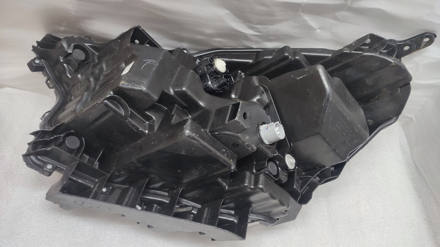 Suzuki SX4 S-Cross W6312 Right LED Headlight 2021 onwards su17