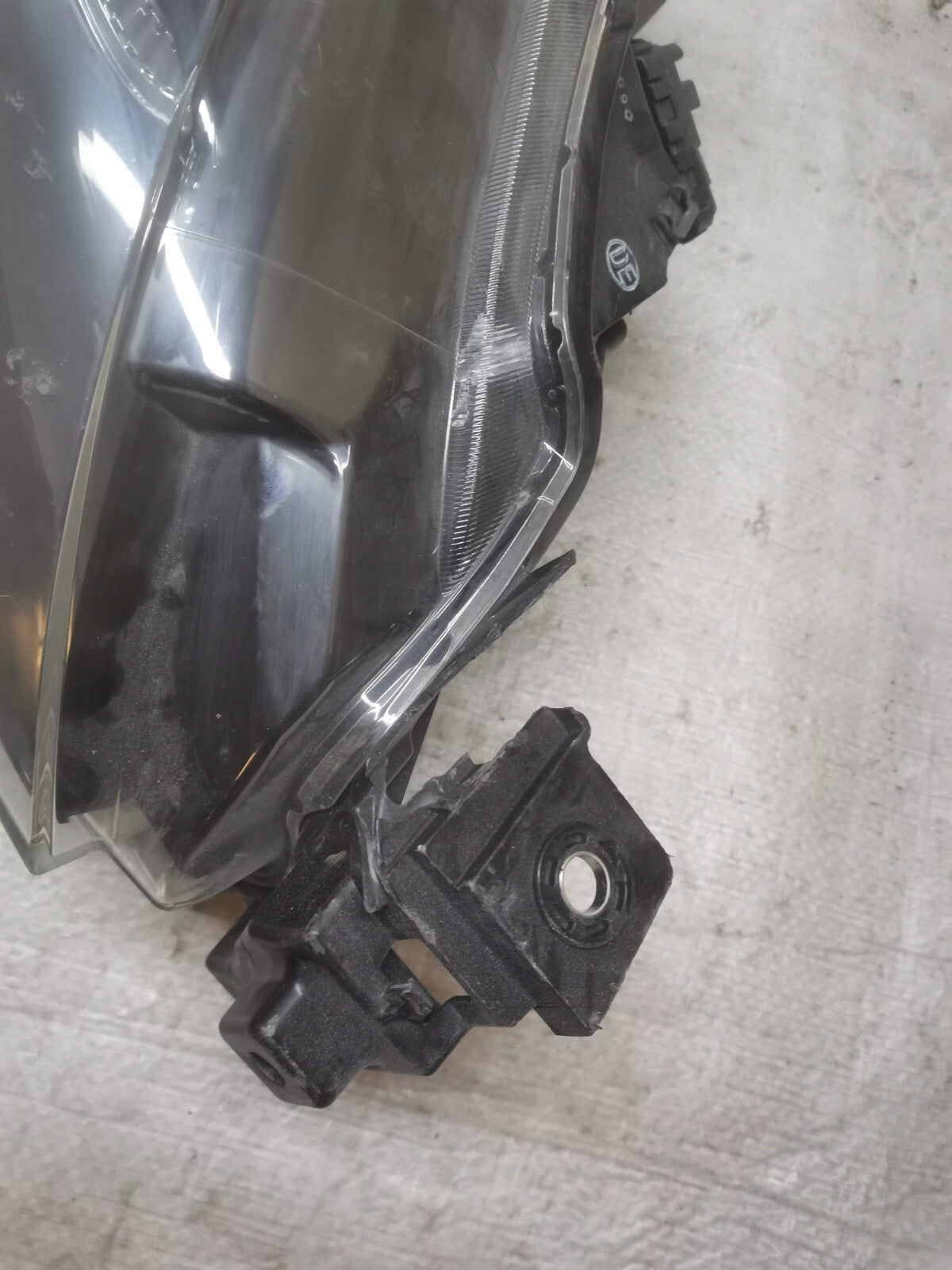MAZDA 2 MK3 DJ 2019 - ON FRONT RIGHT DRIVER SIDE HEADLIGHT D43N-51030 ma29