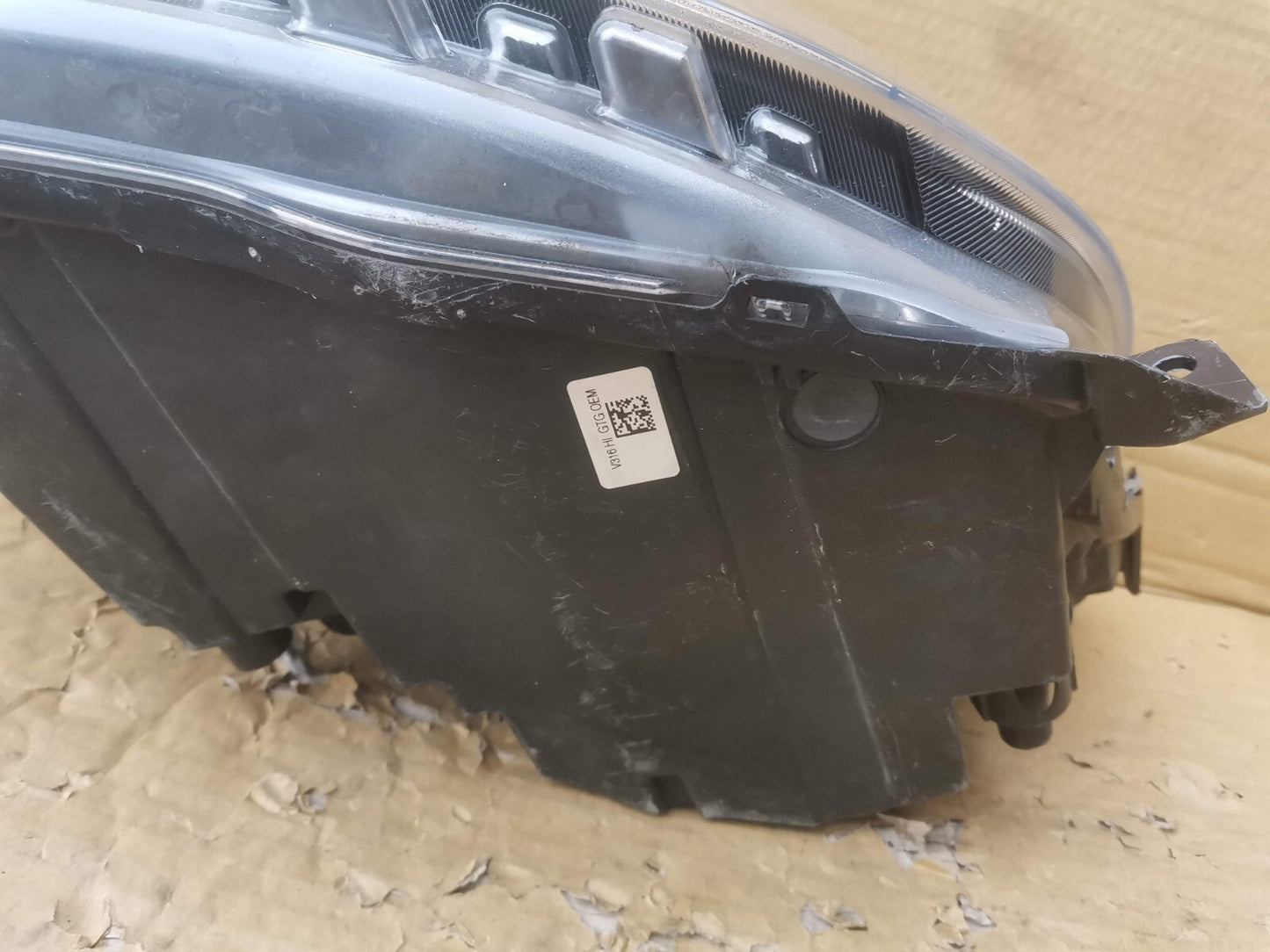 VOLVO XC40 HEADLAMP HEADLIGHT LEFT FRONT LED MID RHD VO4036