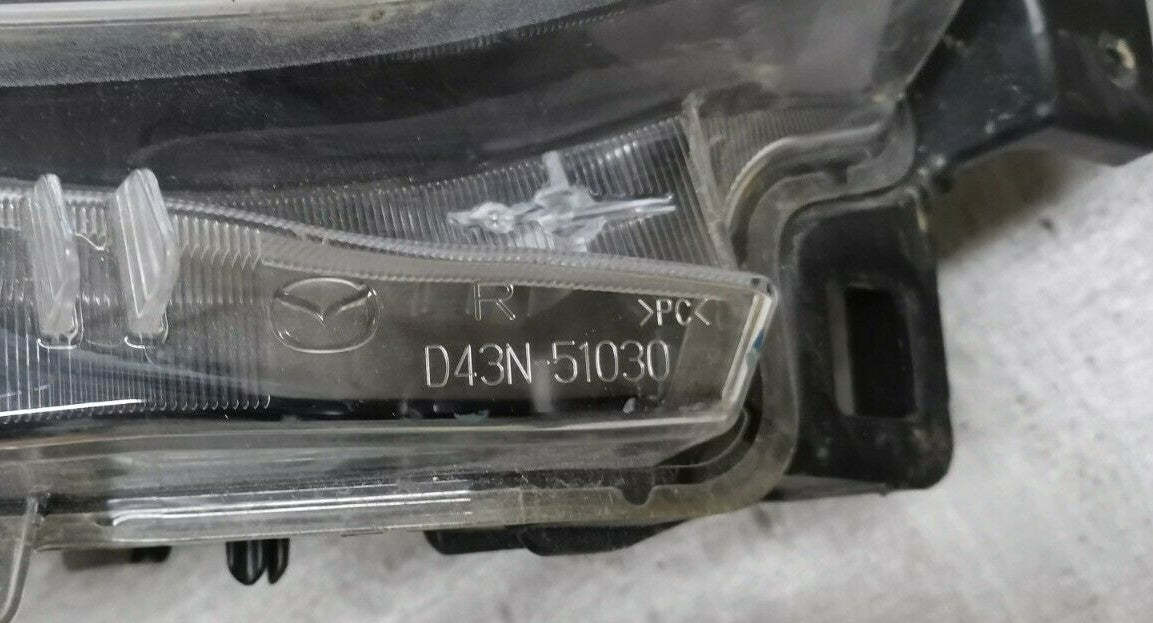 MAZDA 2 MK3 DJ 2019 - ON FRONT RIGHT DRIVER SIDE HEADLIGHT D43N-51030 ma22