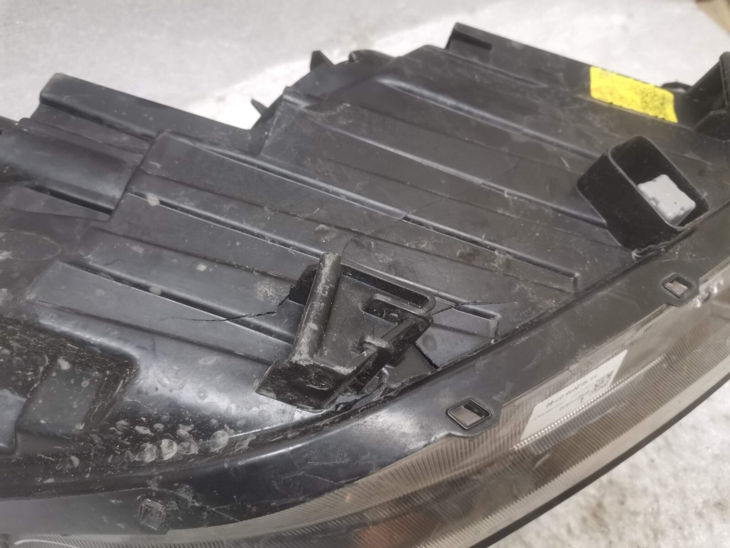 Hyundai Tucson 2018 Front left passenger side Headlight D792111A10 hytu5