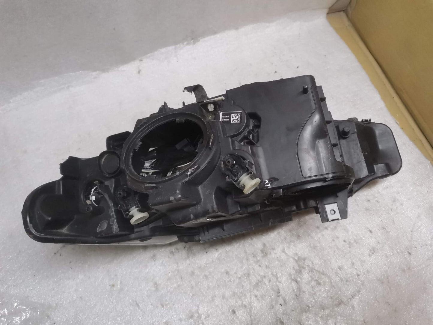 BMW 3 SERIES F30 RIGHT SIDE HALOGEN HEADLIGHT 7259540 GENUINE bm64