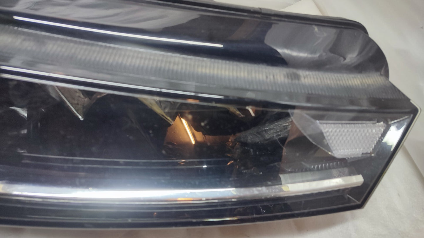 SKODA OCTAVIA MK4 2020+ RIGHT DRIVER SIDE LED HEADLIGHT 5E8941016 sk95