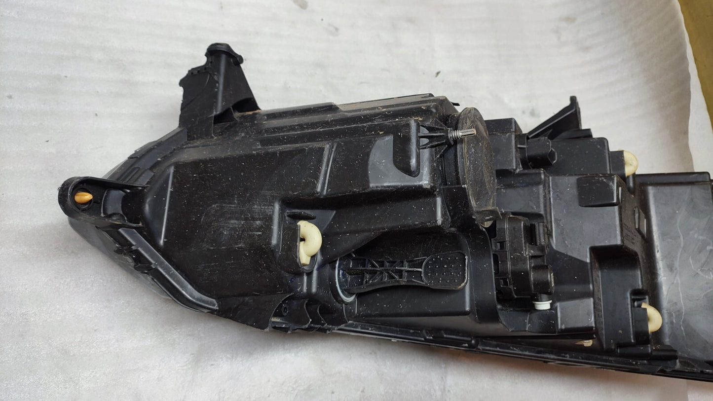 DACIA SANDERO SWAY PRESTIGE HEADLIGHT HEADLAMP LEFT PASSENGER SIDE ren28