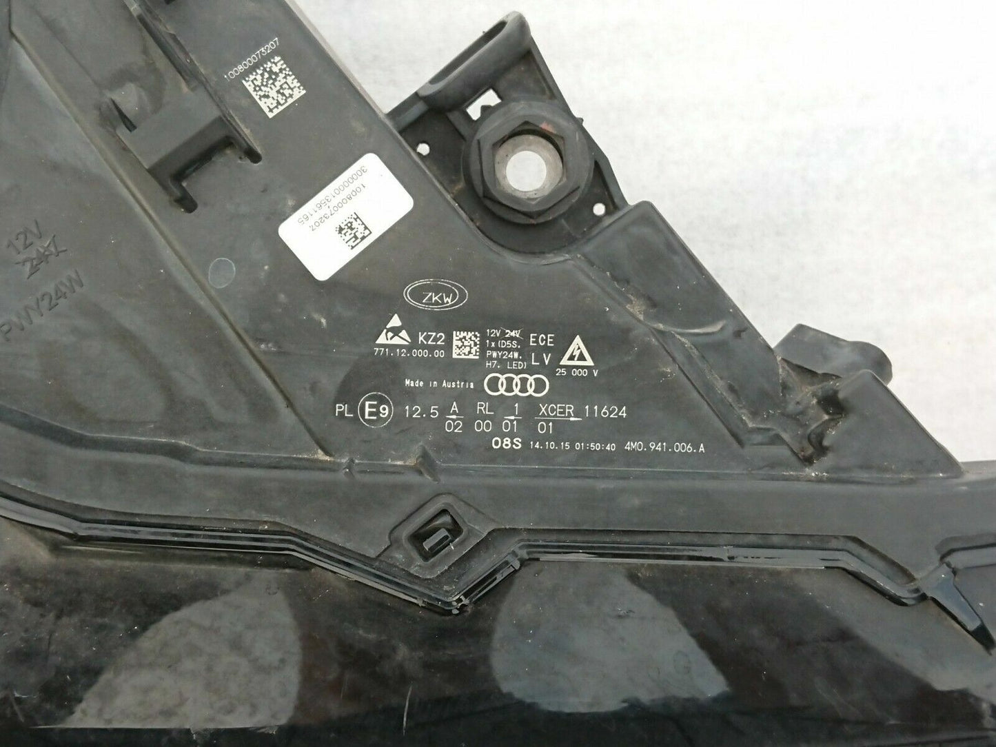 Audi Q7 4M 2015- Right head lamp headlight headlamp 4M0941006A