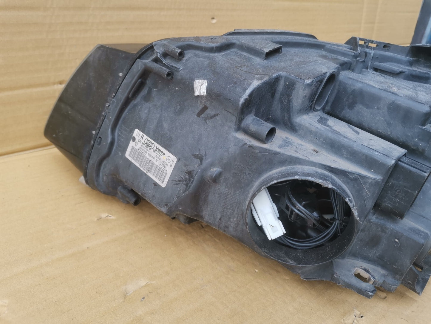AUDI A5 2007-2012 Right Side Headlight Headlamp XENON O/S 8T0941004M au98