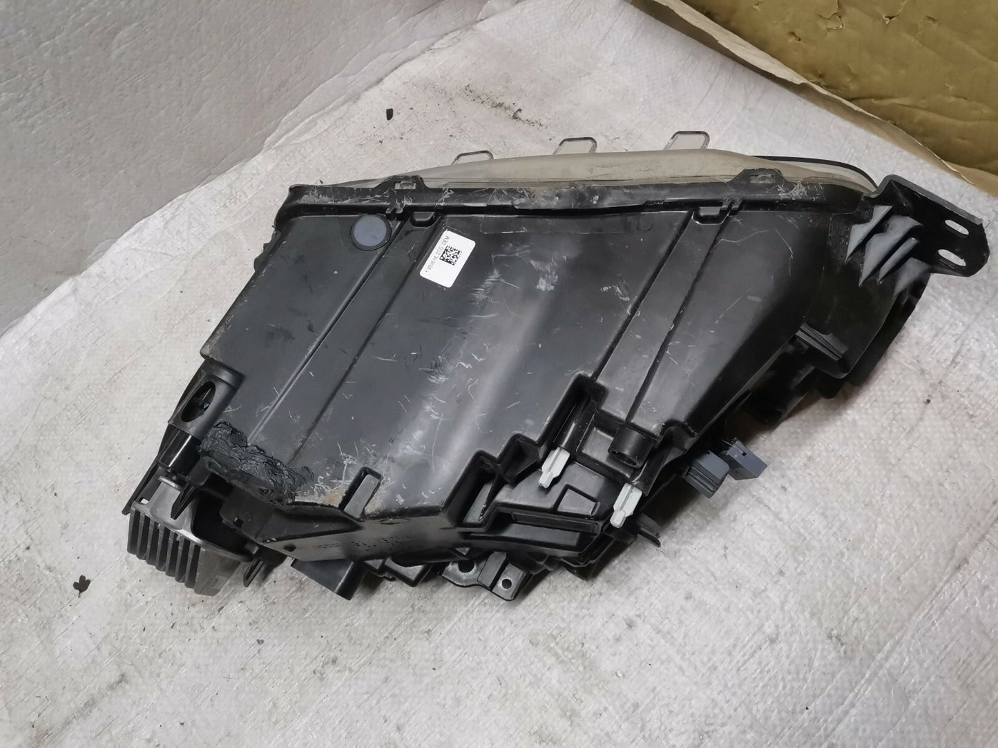 VOLVO XC40 O/S DRIVERS SIDE HEADLIGHT 2018-21 LED HEADLIGHT 31655986 vo4015