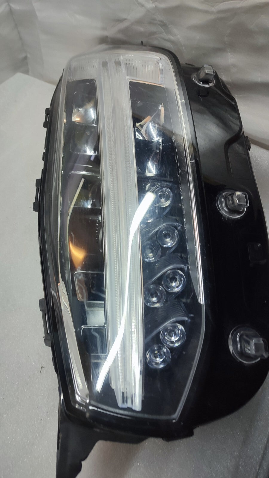VOLVO XC90 2014-2023 Mid RHD LH headlamp 31655723 Passengers LED 31655816 vo80