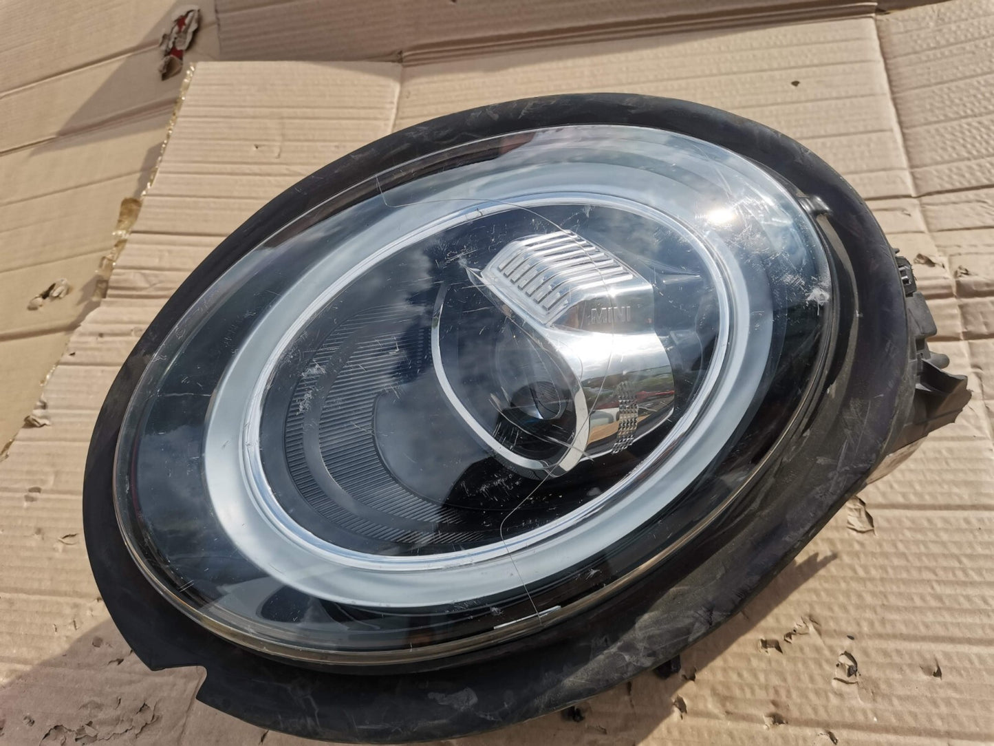 MINI 2018 BMW F56 N/S PASSENGER FULL LED BLACK GENUINE - 6311 8738653 bm5637