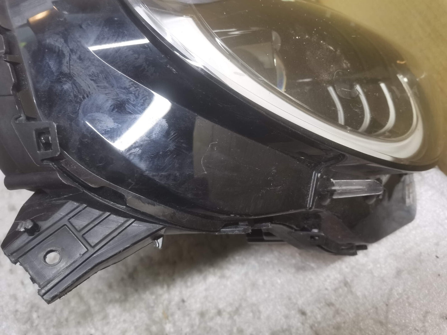 FIAT ABARTH 500 ELECTRIC 2020-23 FRONT HEADLIGHT T2-21 00521400250 fia6