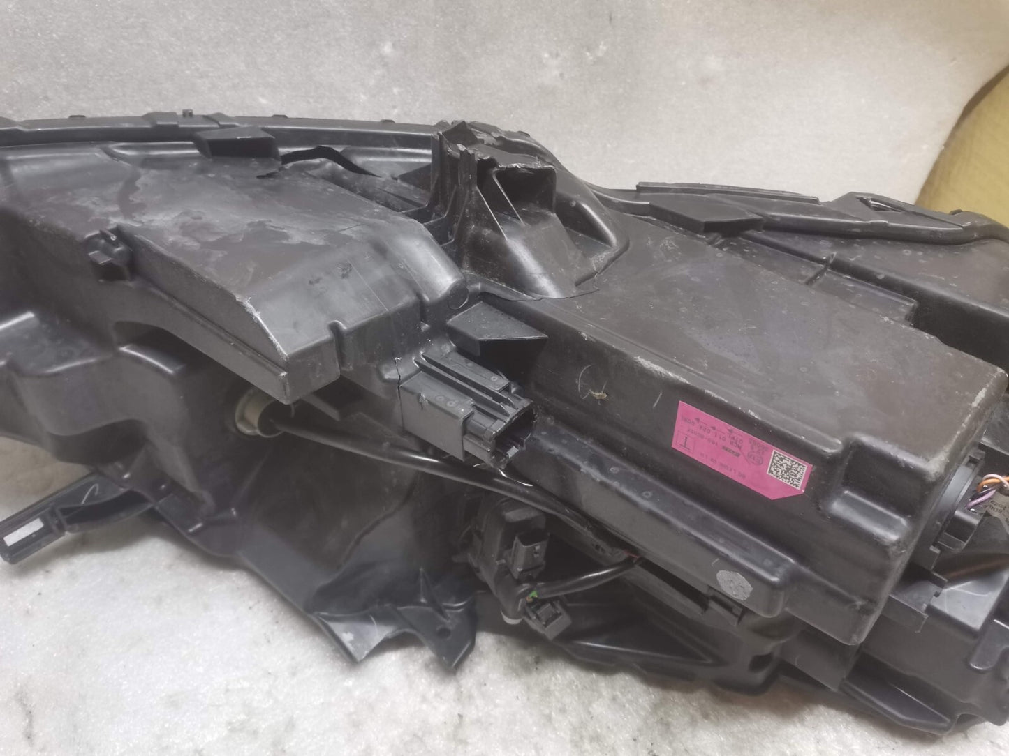 NISSAN QASHQAI J12 2021-2023 PASSENGER SIDE LED HEADLIGHT GENUINE 100-8D02F ni18