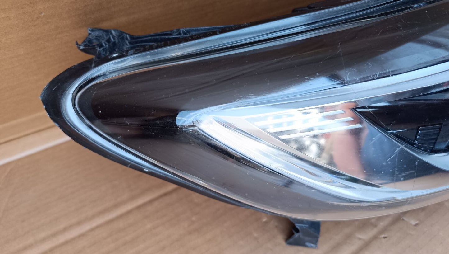 RENAULT KADJAR HEADLIGHT HEADLAMP RIGHT O/S/F 260106036R ren57
