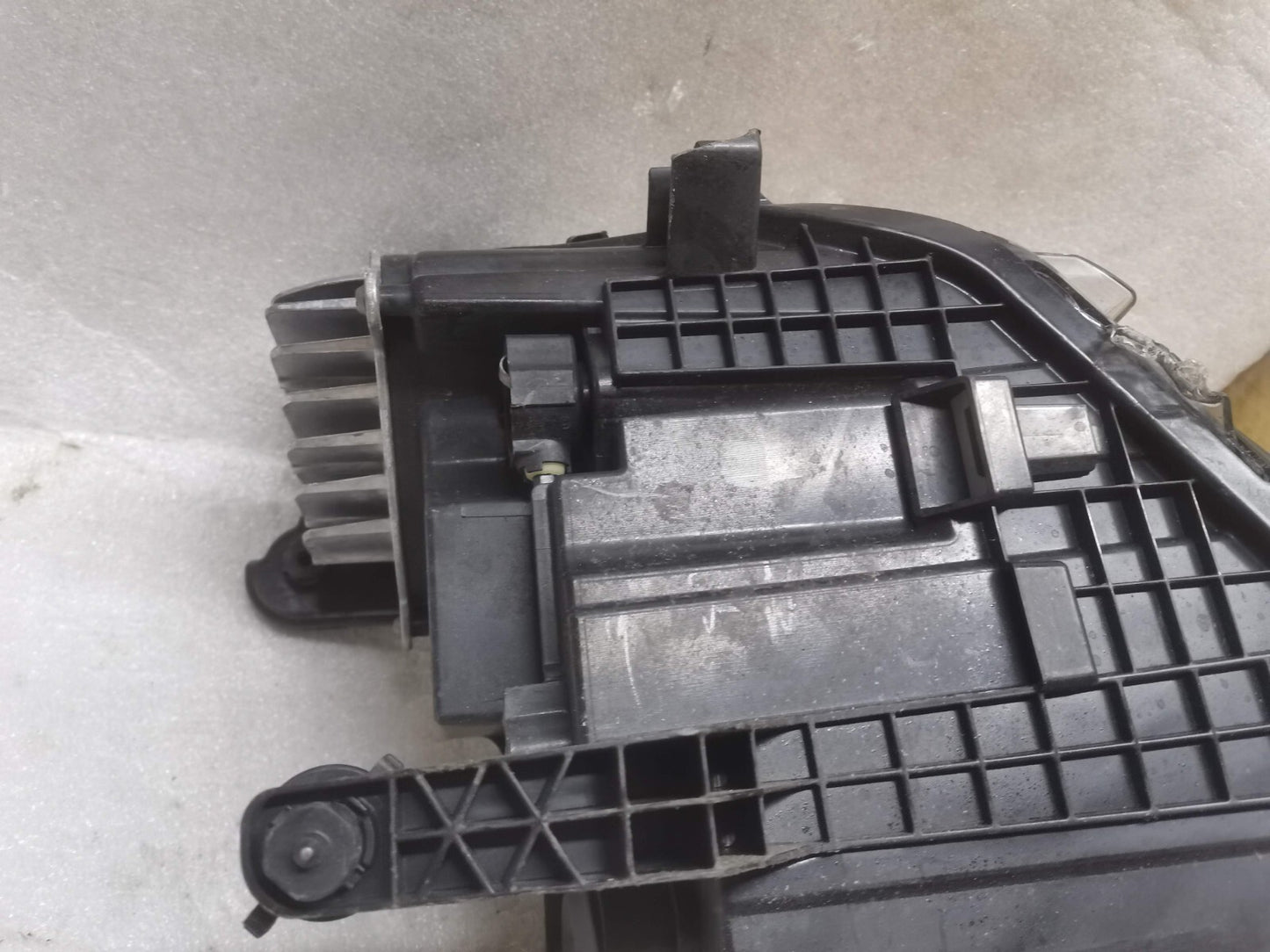 VW Genuine T-Roc 2021 onwards D/S Right Headlight - 2GA941006G vwtr116