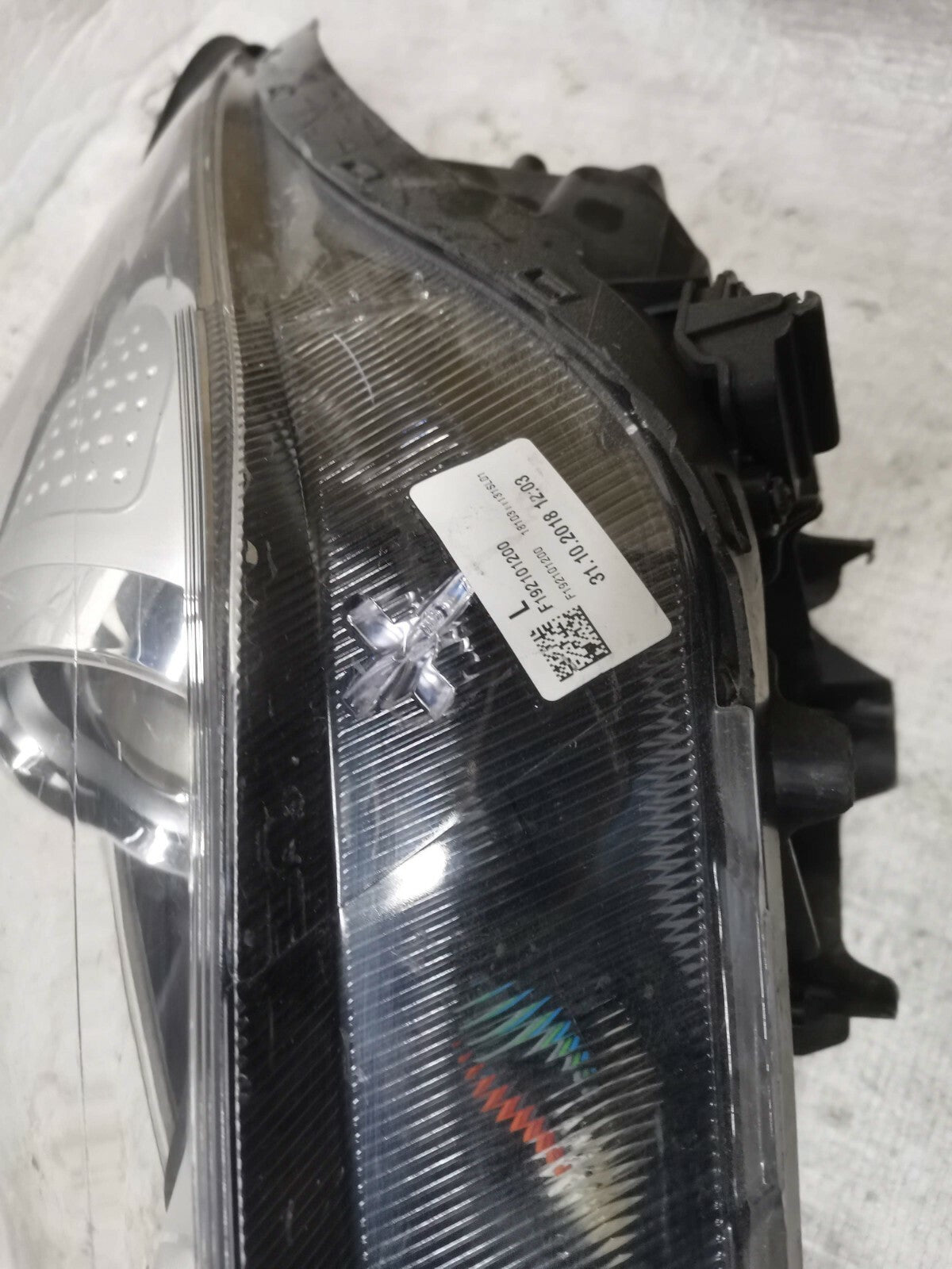 Kia Sportage 16-21 n/S passenger Halogen Headlight Lamp 92102-F1040 kisp3
