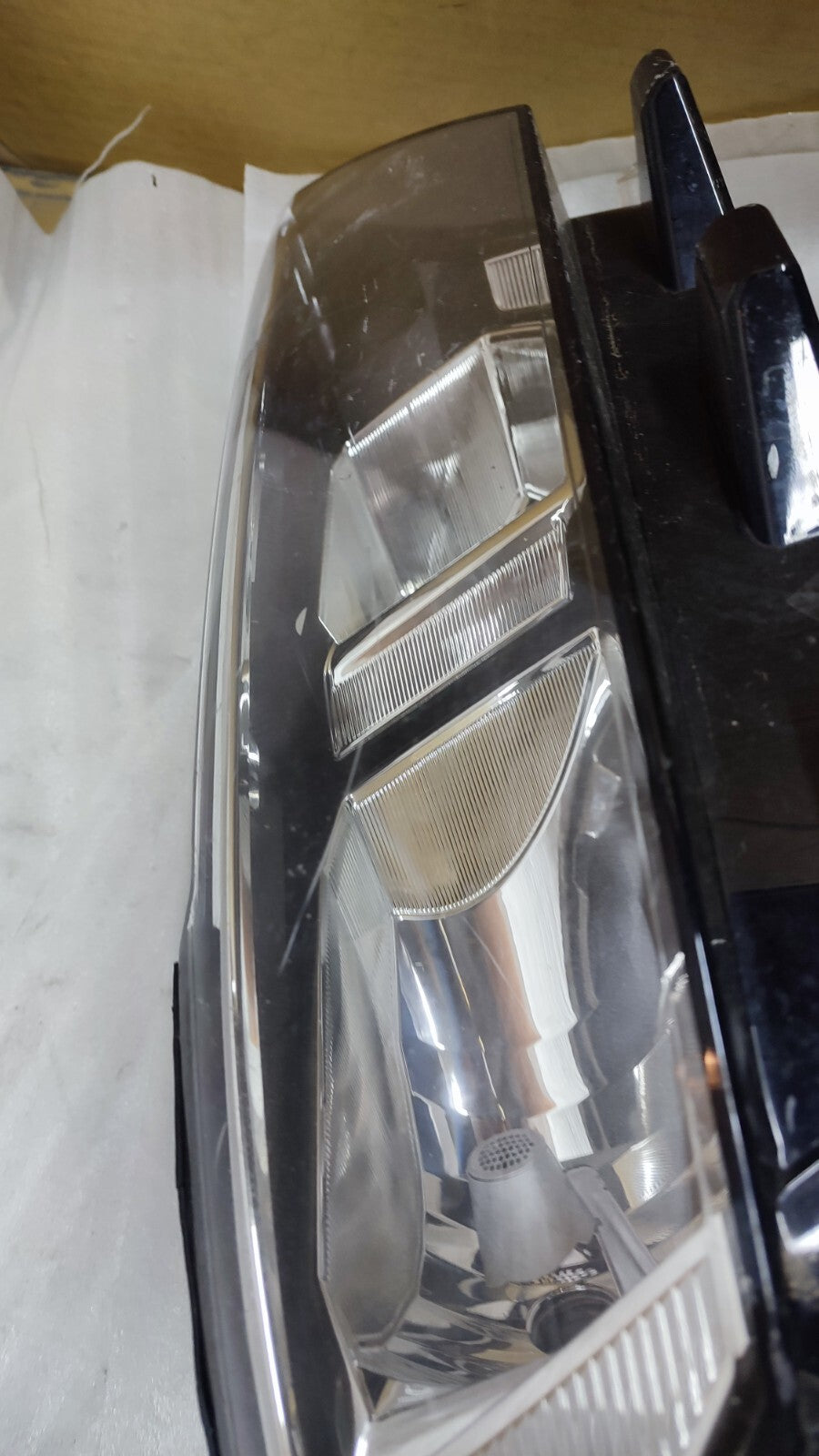 Volkswagen T-ROC Headlight Drivers Side Offside Halogen 2GA941006C VW161