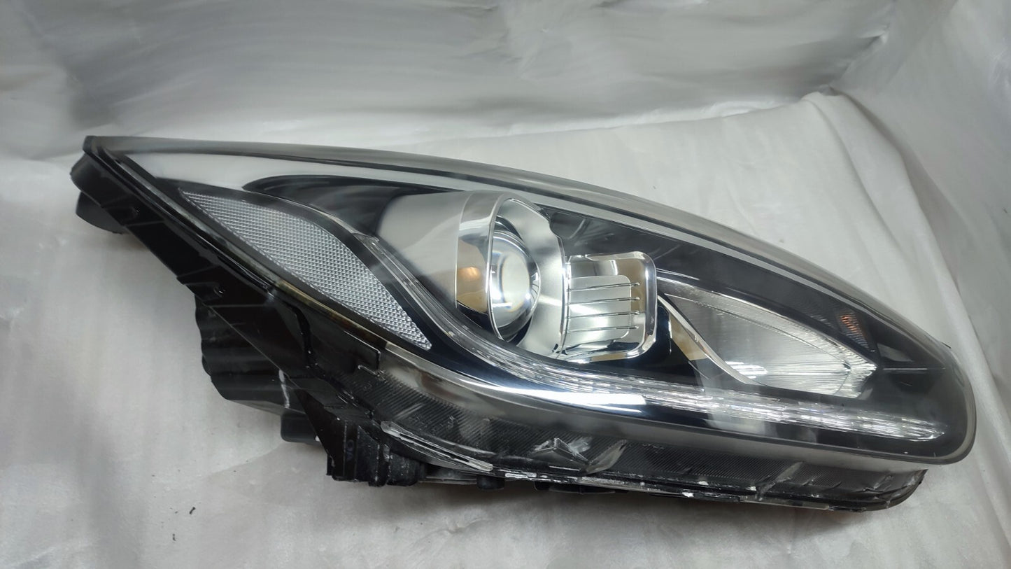 HYUNDAI iX35 2013-2016 FRONT RIGHT XENON LED DRL HEADLIGHT 92102-2SXXX hy24