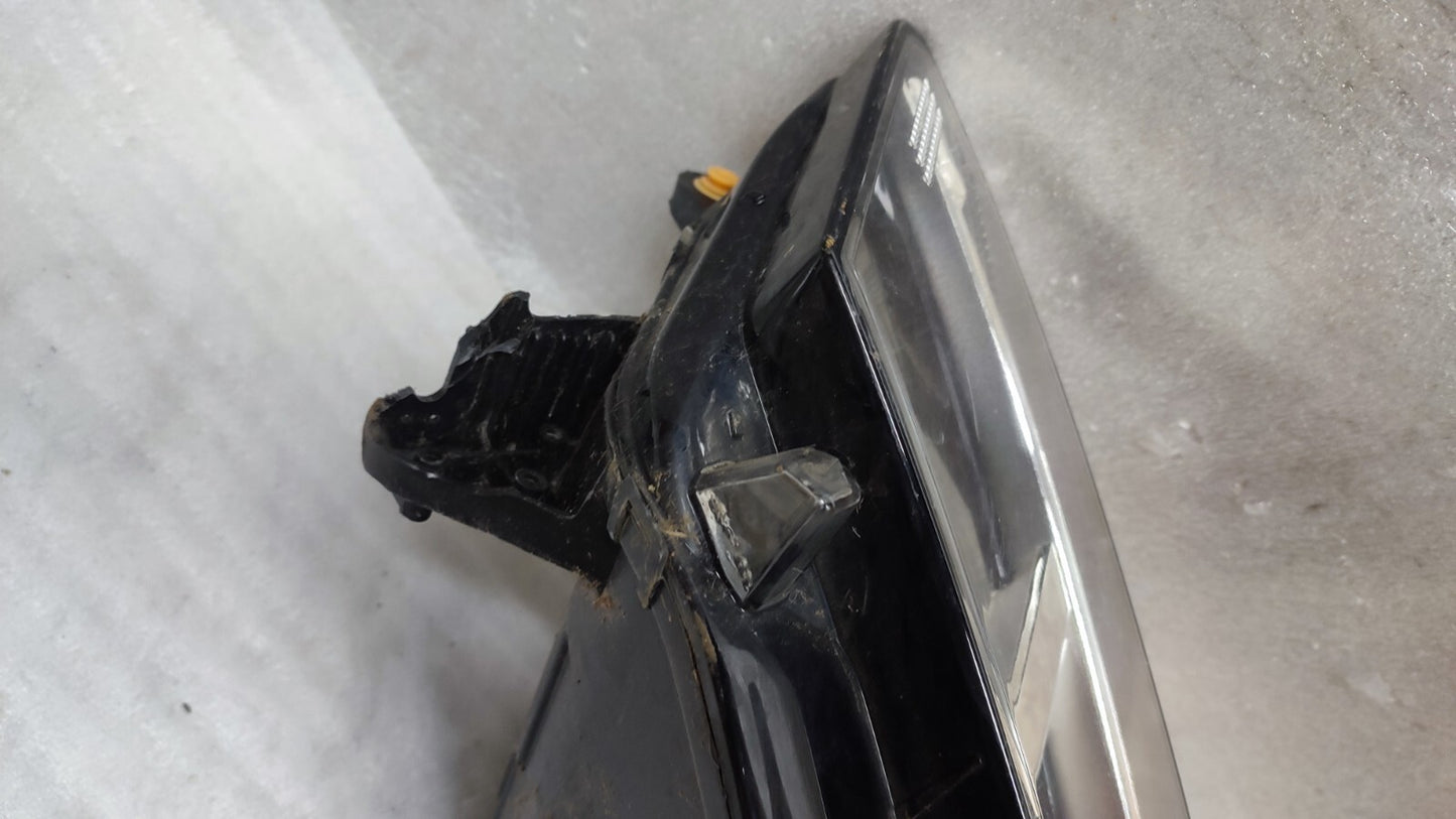 DACIA SANDERO SWAY PRESTIGE HEADLIGHT HEADLAMP LEFT PASSENGER SIDE ren28