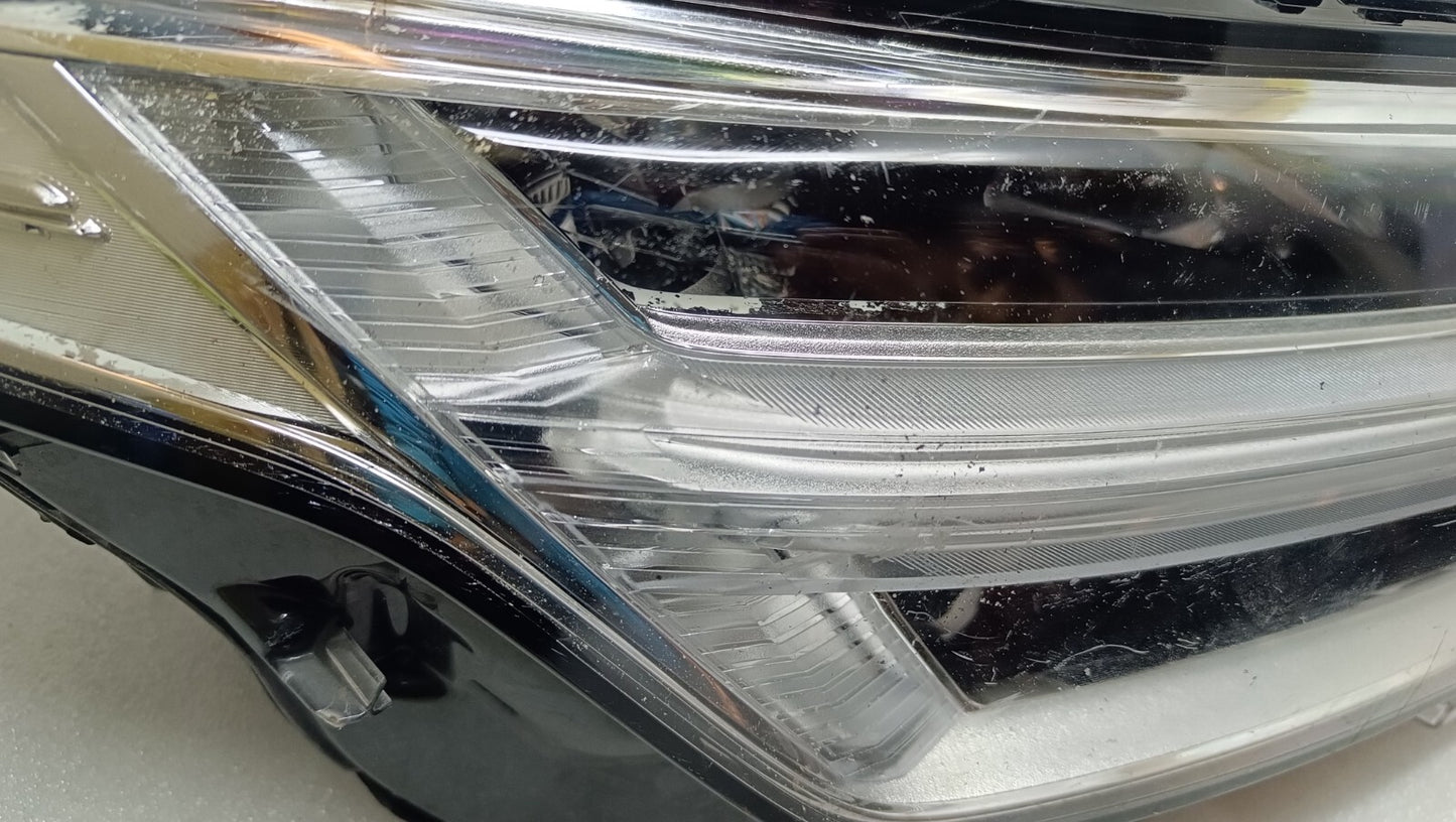 VOLVO XC90 GENUINE 2014-19 DRIVER SIDE HEADLIGHT HEADLAMP 32228305 RHD vo81