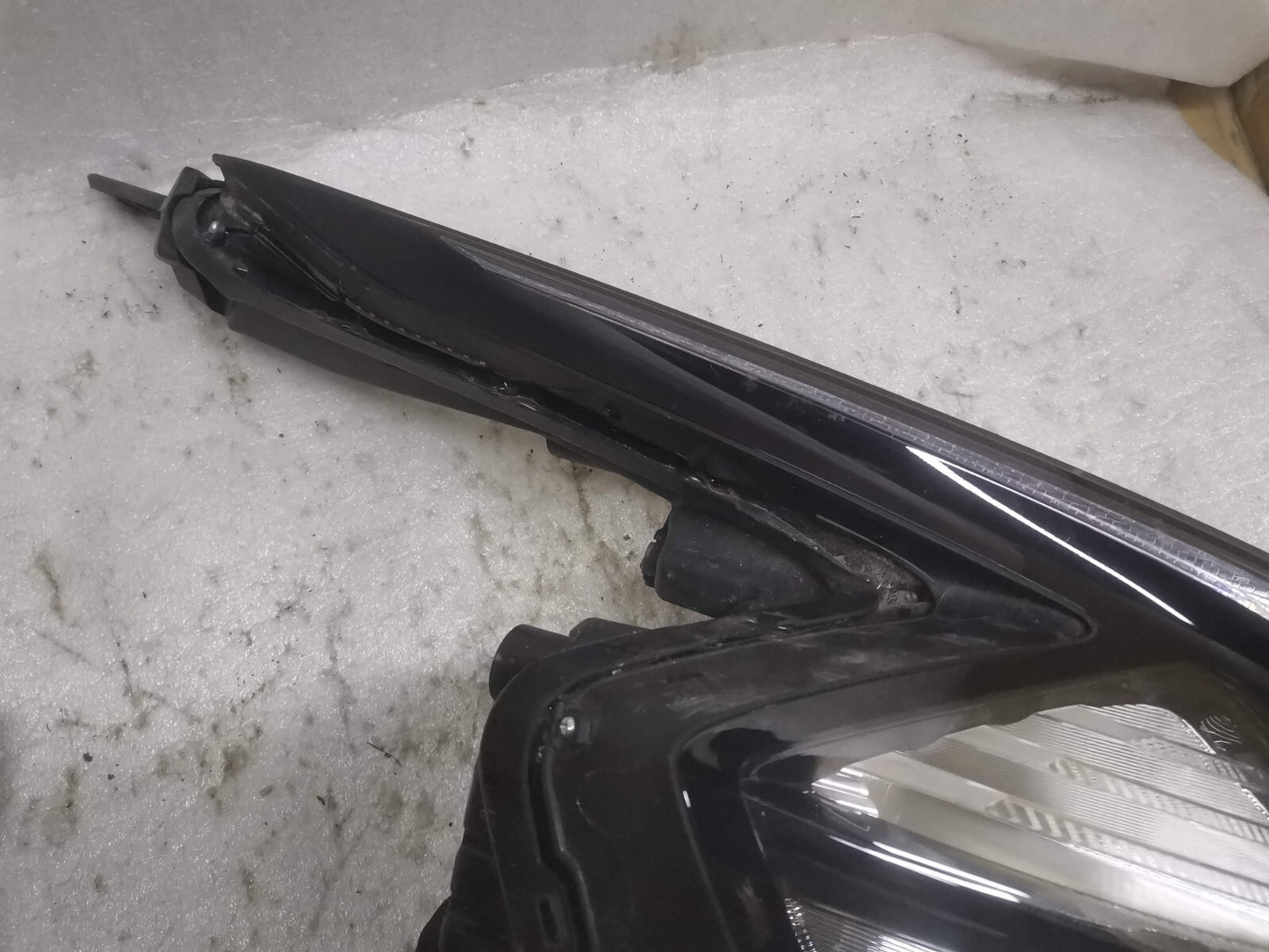 KIA SPORTAGE LED Right Offside Headlight Headlamp R292112020 kisp10