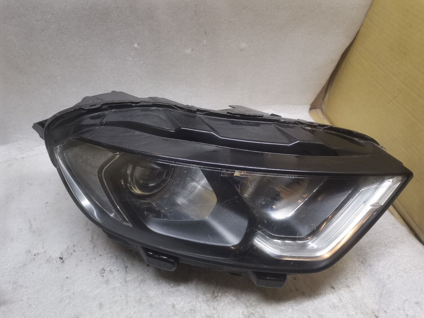 FORD ECOSPORT O/S Drivers Right Headlight GN15-13W029-ZA 2017-2023 fomo23