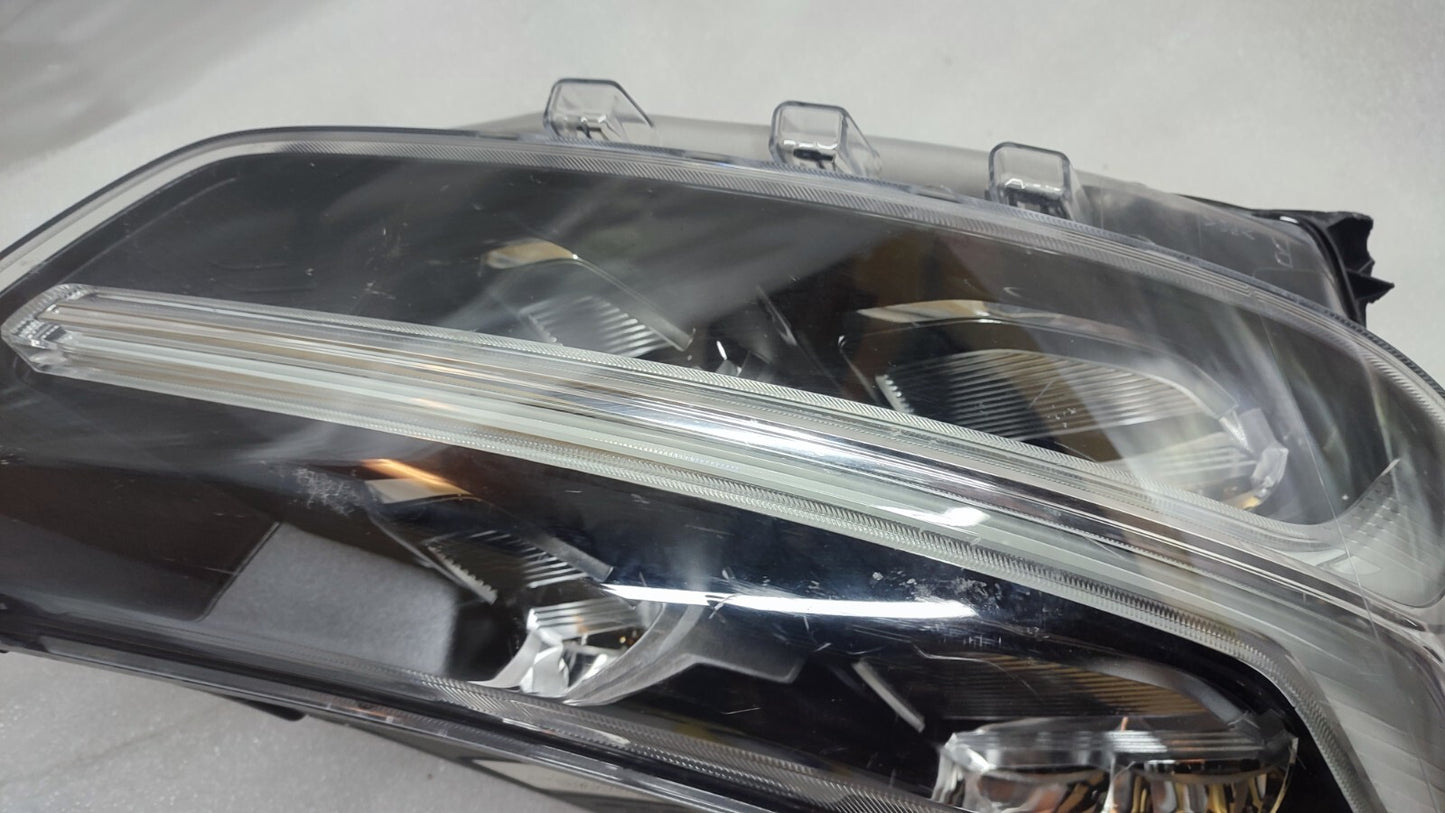 VOLVO XC40 2018-2022 DRIVER SIDE LED HEADLIGHT 32342529 vo79