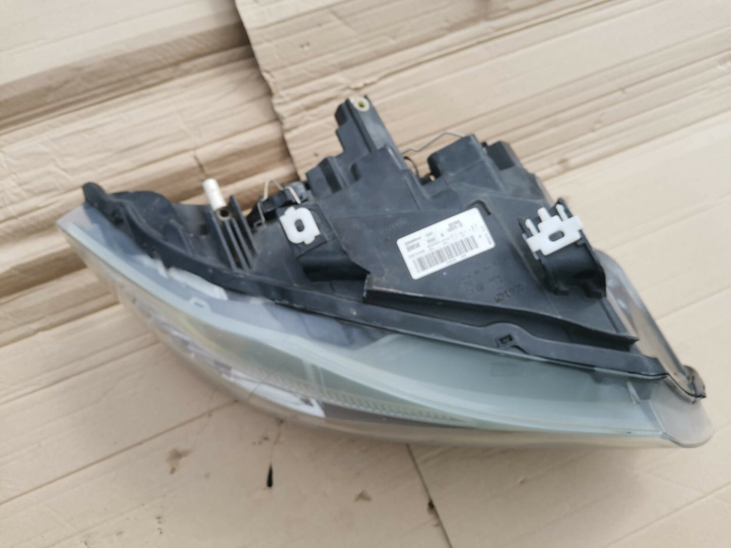 Bmw 3 Series e90 E91 Headlight Driver Side 89318941 7202576 BM9016