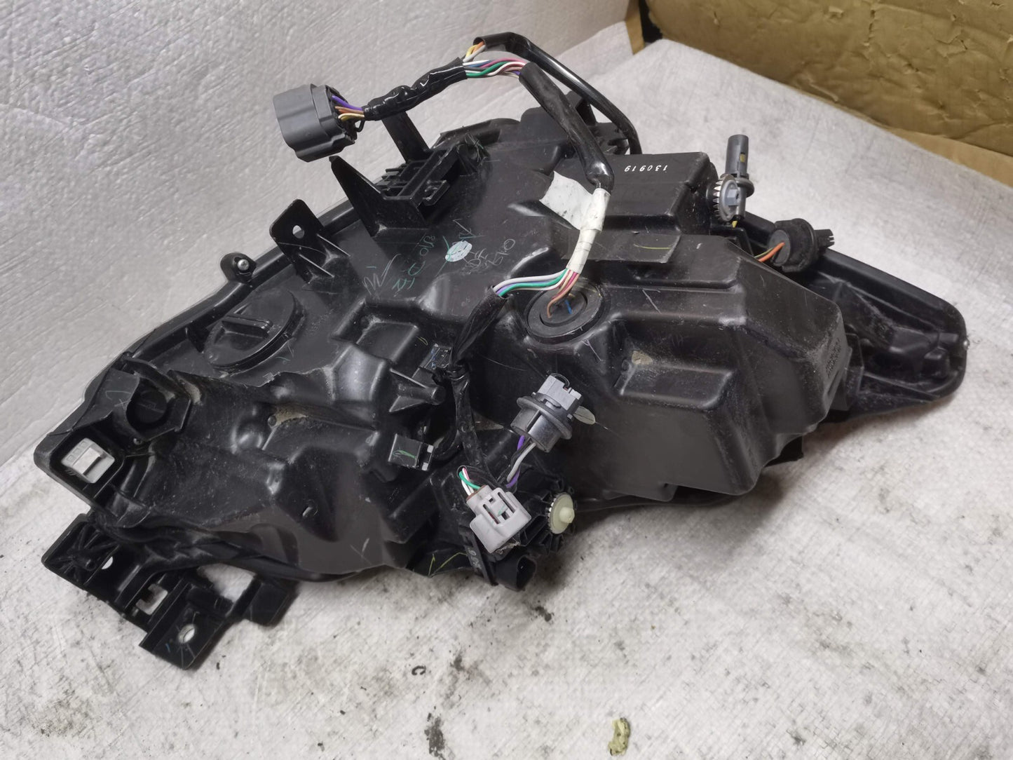 MAZDA 2 MK3 HEADLIGHT FRONT LEFT PASSENGER SIDE DJ 2019+ ON D43N-51040 ma26