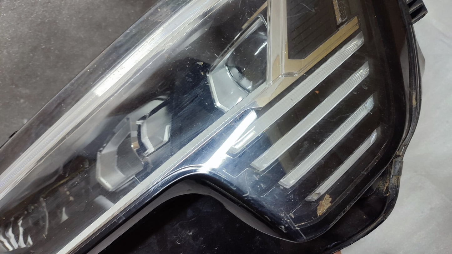 AUDI E-TRON PASSENGER SIDE LEFT LED HEADLIGHT 4KE941039A GENUINE 2018 2022 au157