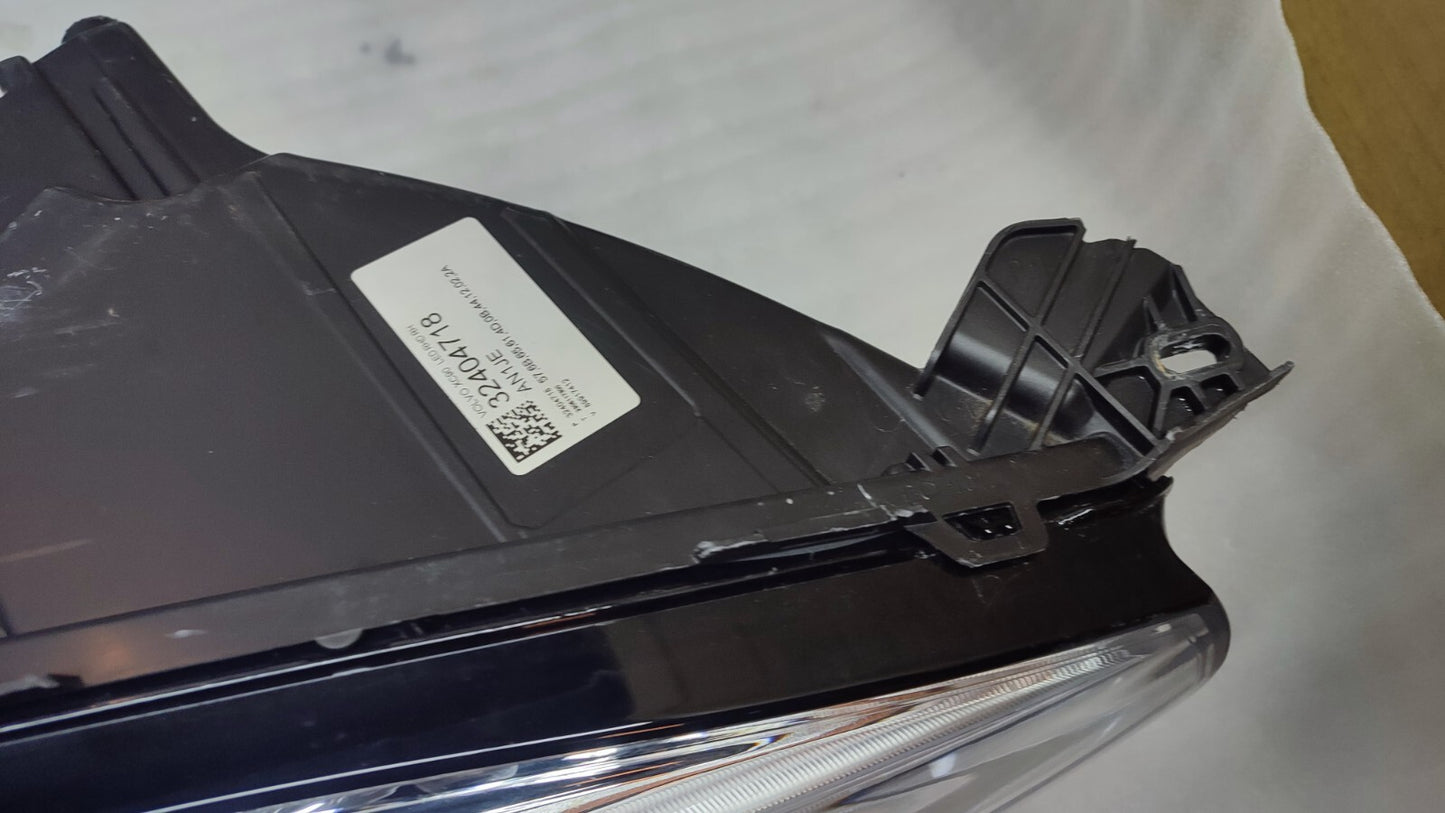 VOLVO XC90 DRIVERS HEADLIGHT GENUINE 2020 FULL LED 32404718 vo9057