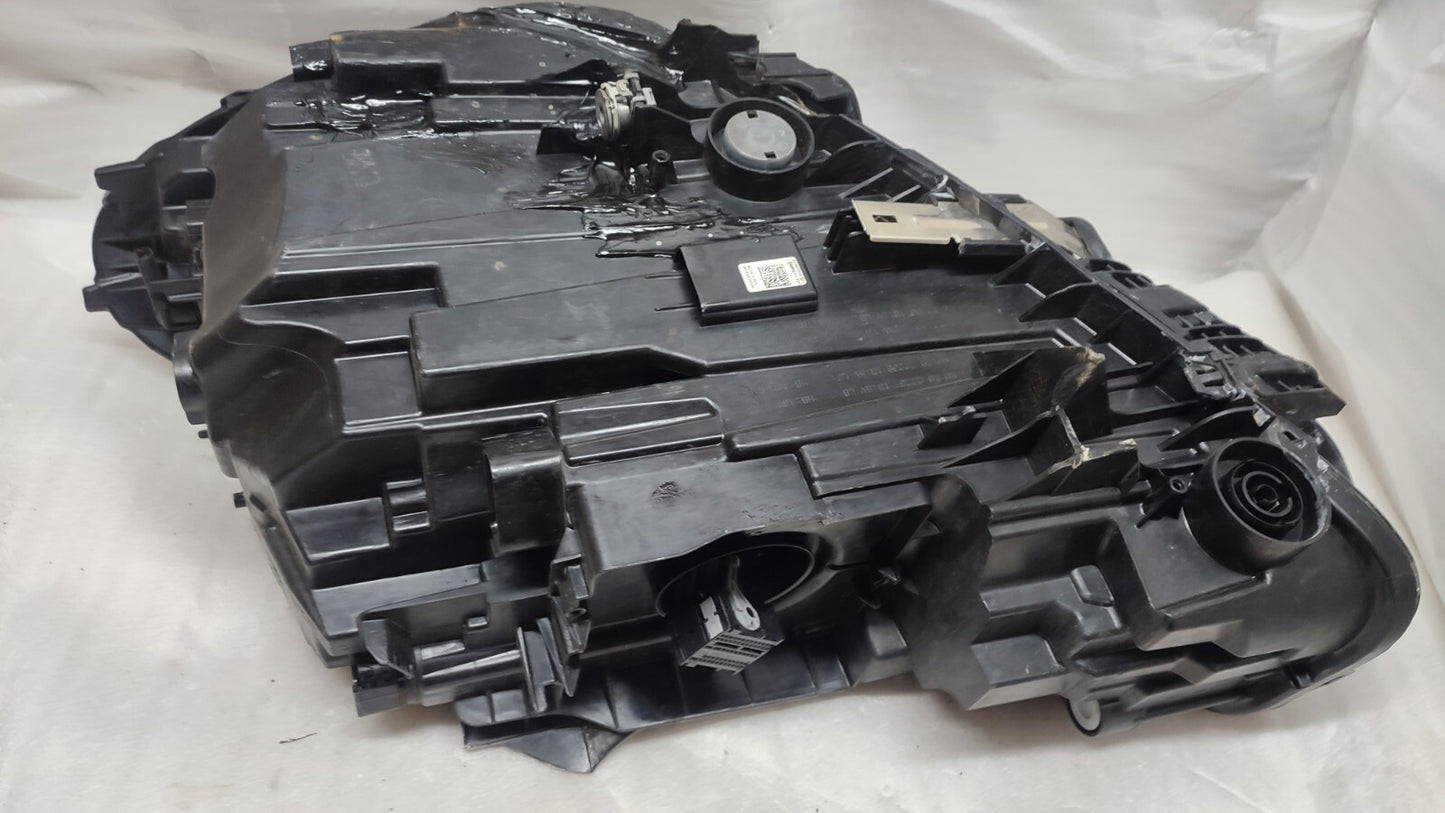 BMW 1 SEIRES F40 O/S RIGHT LED HEADLIGHT 2019 - ON GENUINE BMW 5A1E058 bm89