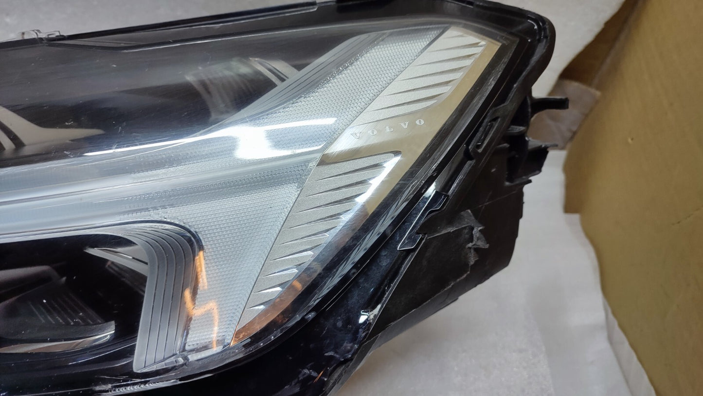 VOLVO XC60 mk2 2019 ONWARDS PASSENGER SIDE FULL LED HEADLIGHT 32338980 vo68