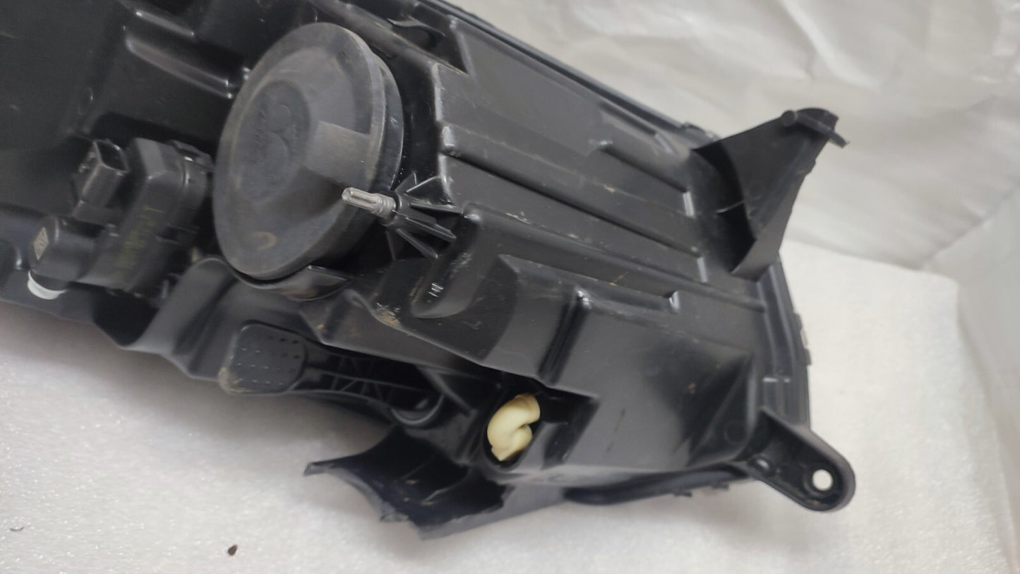DACIA SANDERO JOGGER DRIVERS SIDE RIGHT LED HEADLIGHT 260104948R MK3 21-24 ren50