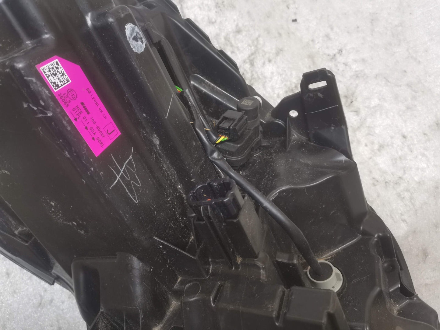 NISSAN QASHQAI J12 2021-2023 PASSENGER SIDE LED HEADLIGHT GENUINE 100-8D02F ni18