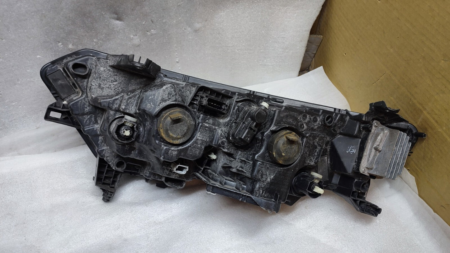 RENAULT KOLEOS MK2 2017-ON HEADLIGHT DRIVER SIDE RIGHT 260104588R ren32