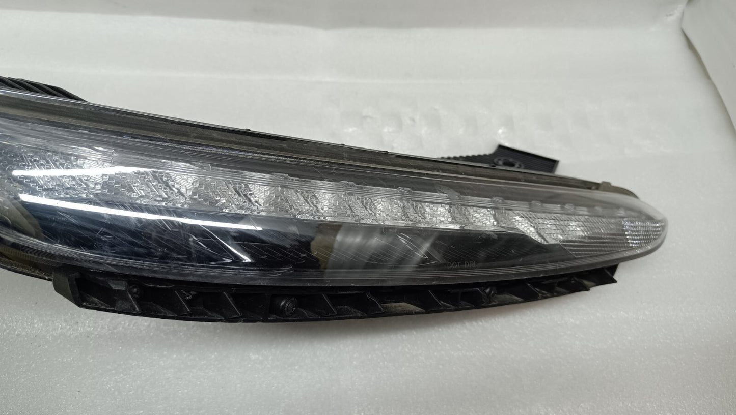 HYUNDAI KONA 2021-2023 O/S/F RIGHT SIDE DAY RUNNING LIGHT DRL D52R hyko29