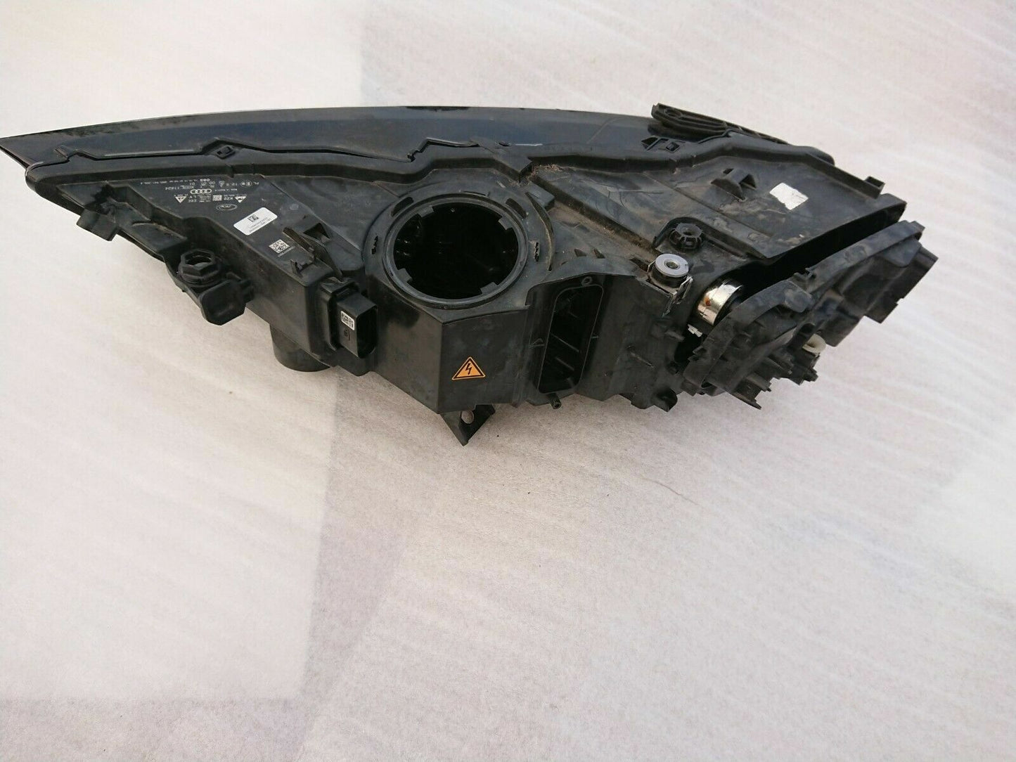 Audi Q7 4M 2015- Right head lamp headlight headlamp 4M0941006A