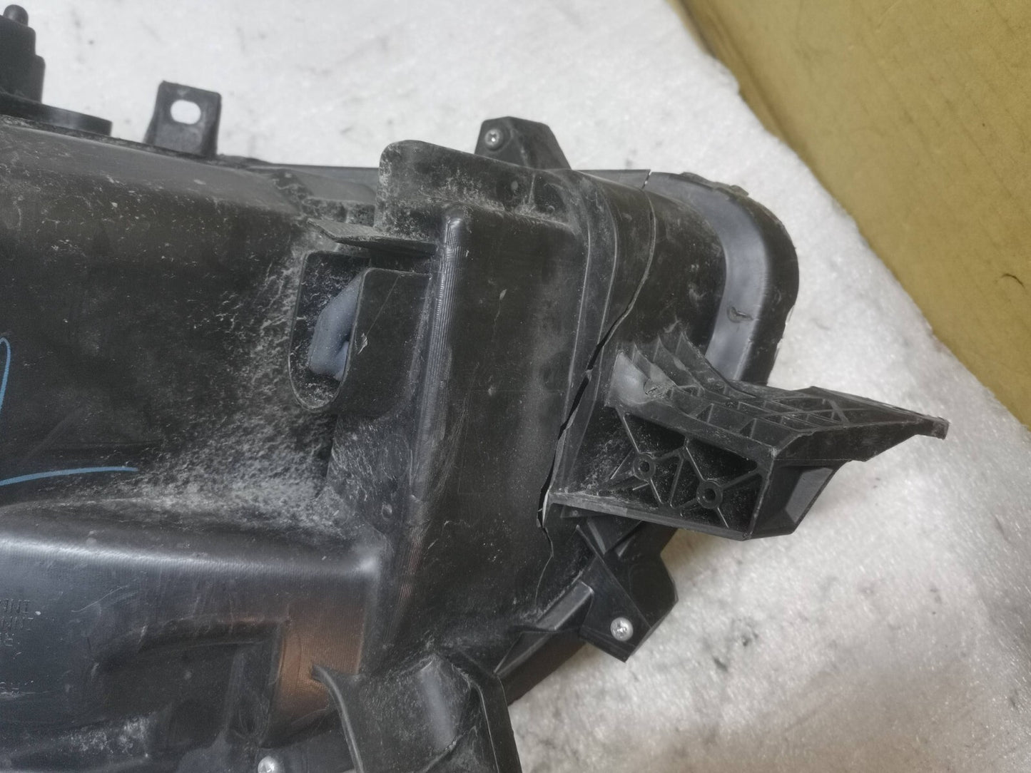 Mitsubishi Shogun Pajero sport Headlight Right