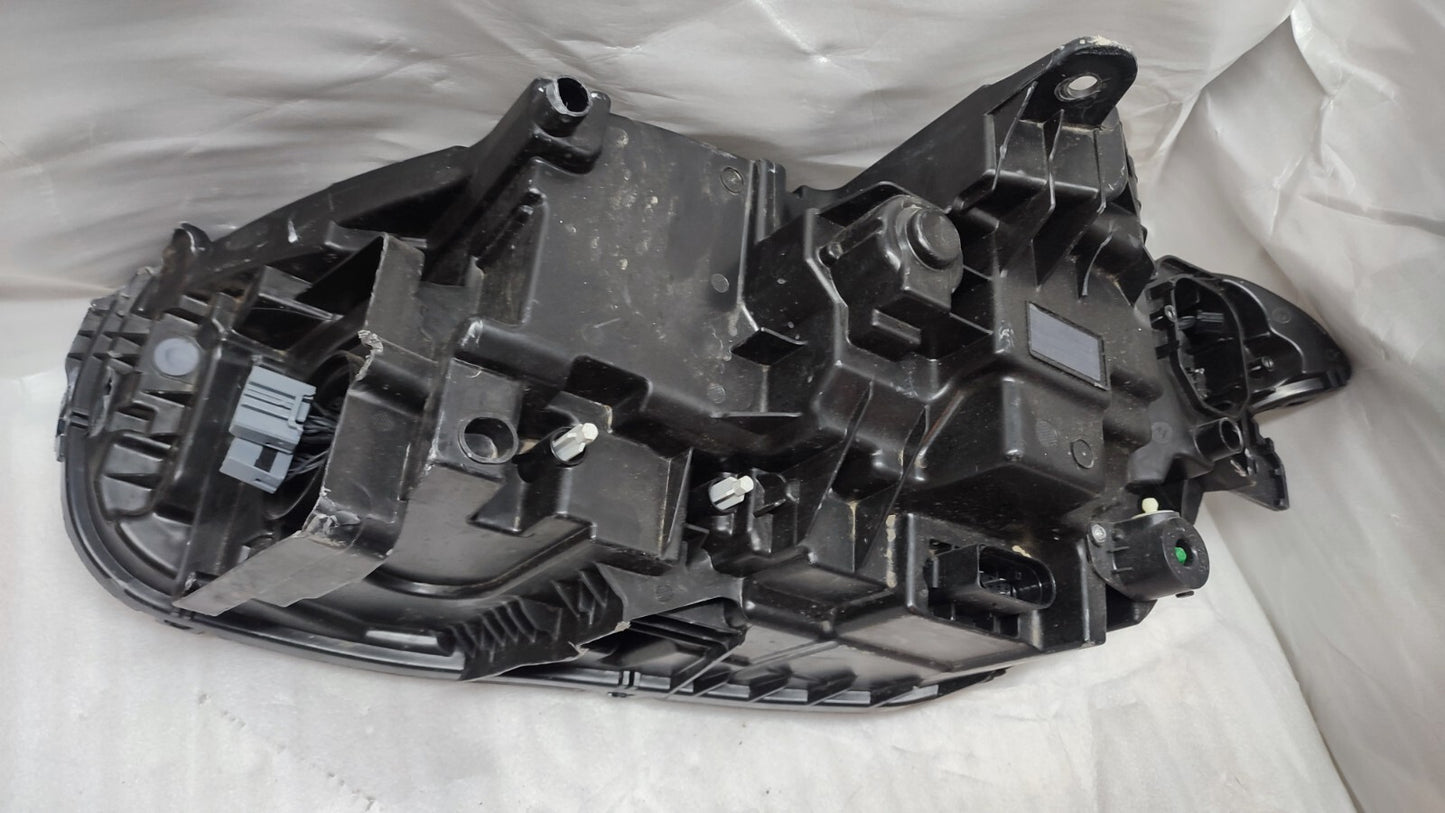 Volvo XC90 MID RHD RH headlight part number 32342489 vo9077