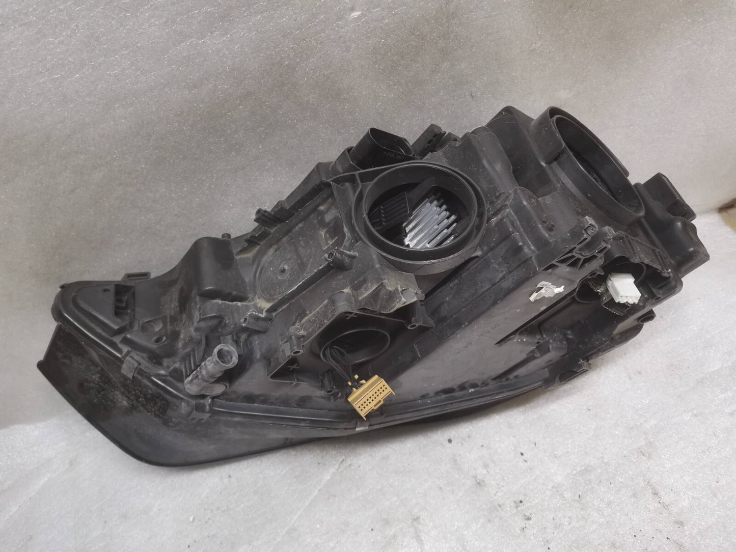 AUDI A4 2012-2015 DRIVER RIGHT LED XENON HEADLIGHT 8K0941006A