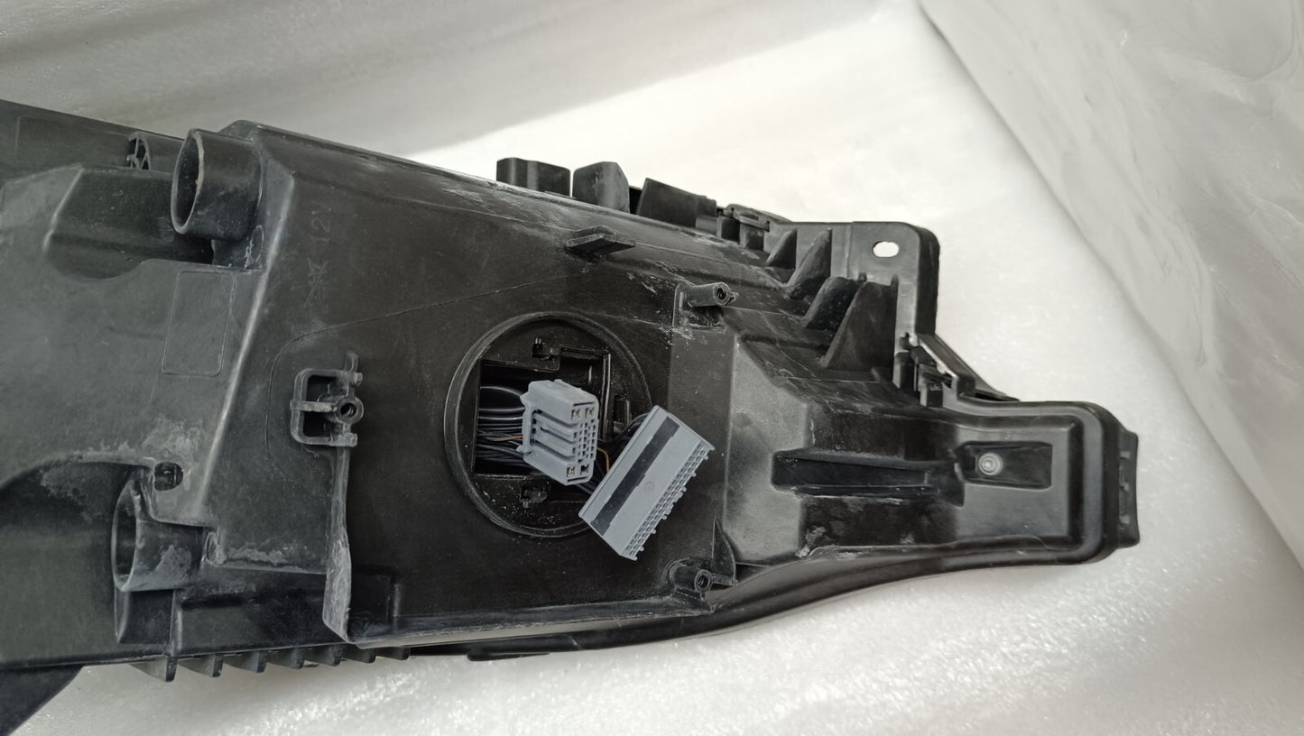 Volvo XC60 Led Right Side Headlight HEADLAMP 32342511 spares vo91