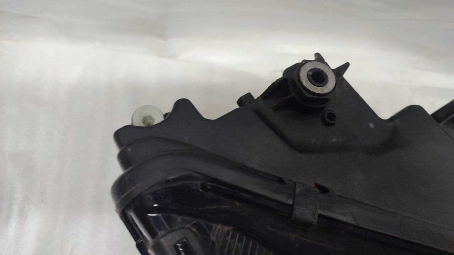 SKODA OCTAVIA MK4 2020+ RIGHT DRIVER SIDE LED HEADLIGHT 5E8941016 sk95