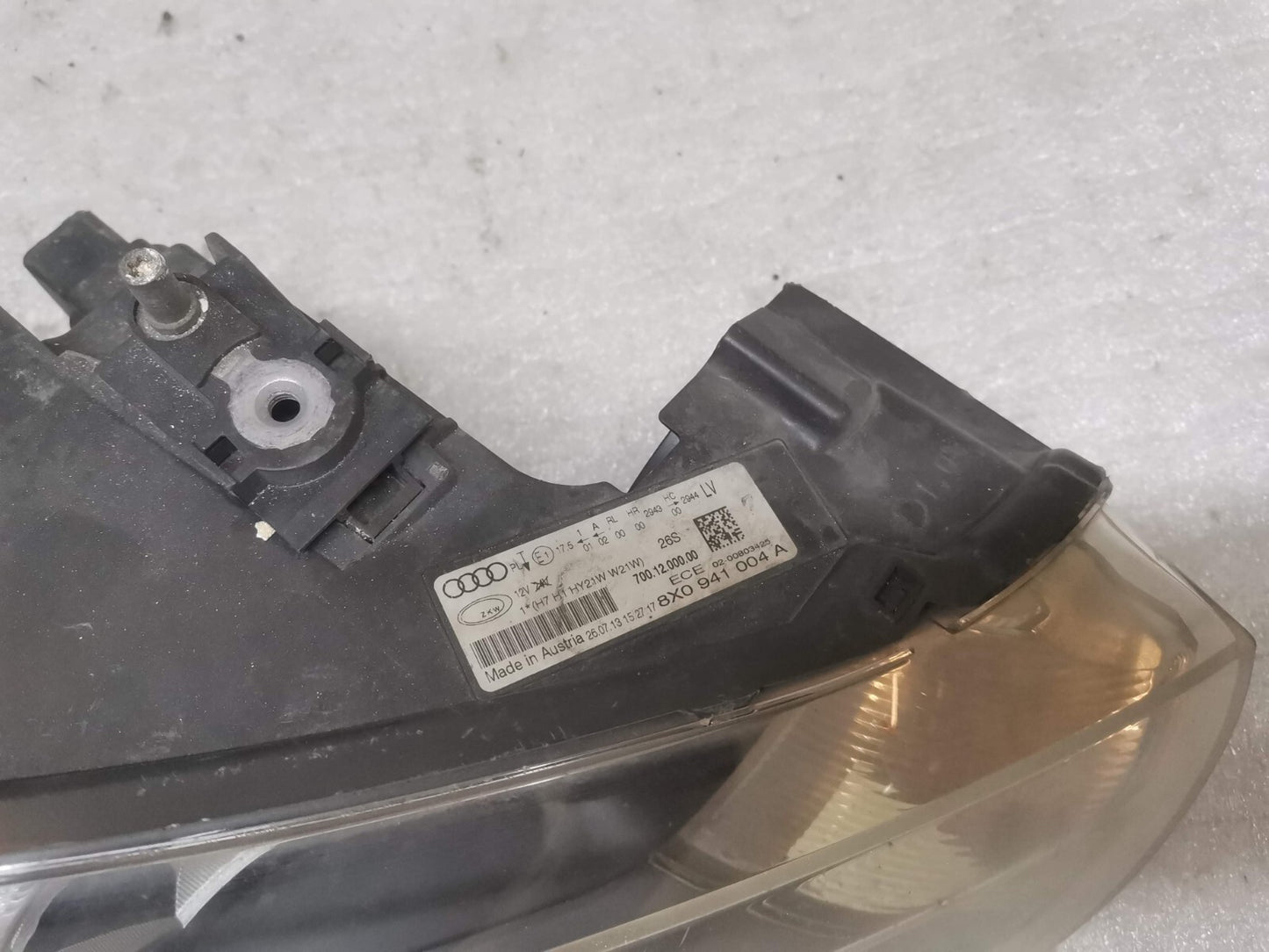 AUDI A1 2010- 2015 DRIVER SIDE FRONT HEADLIGHT 8X0941004A au112