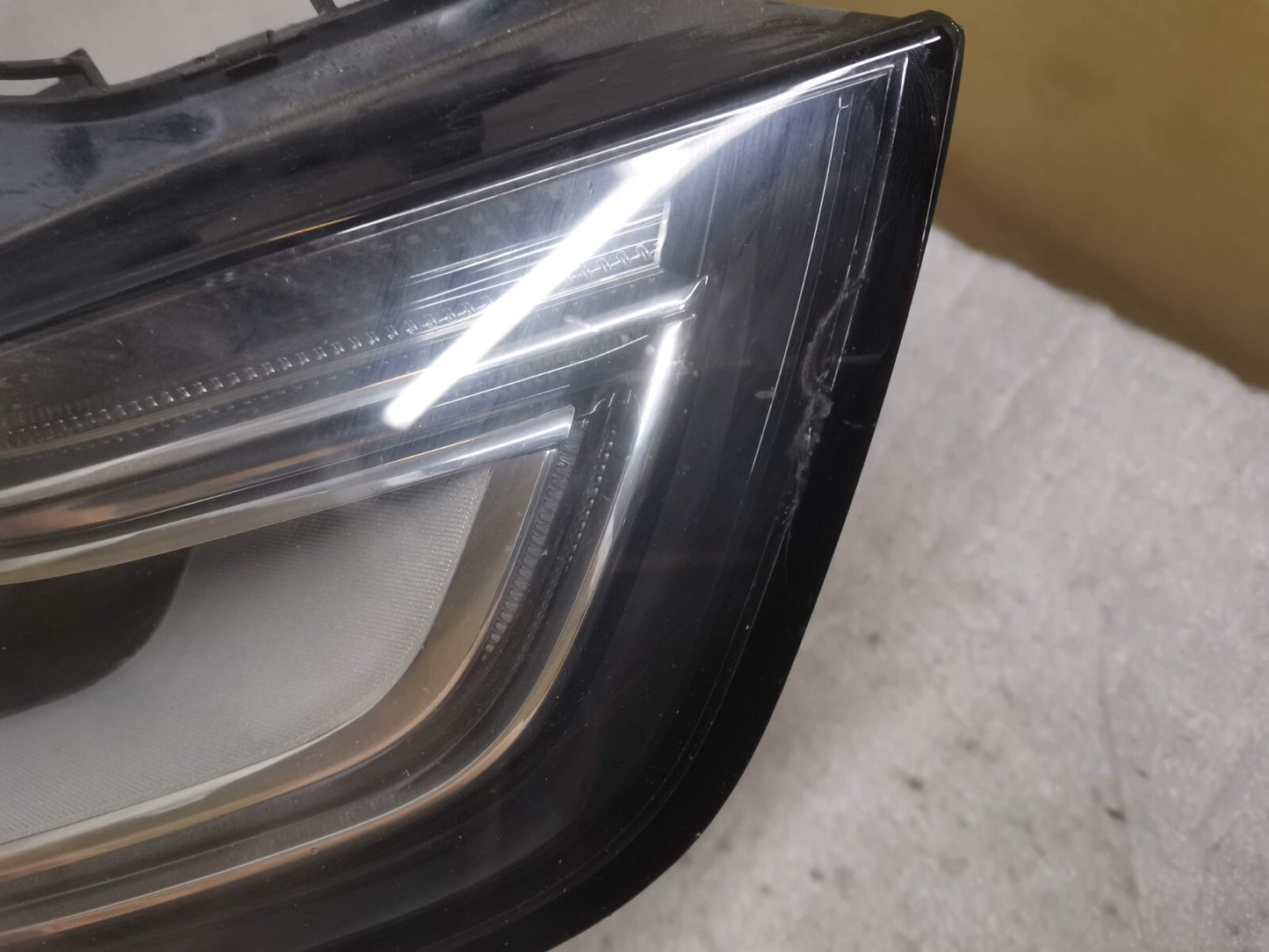 AUDI A4 2012-2015 DRIVER RIGHT LED XENON HEADLIGHT 8K0941006A
