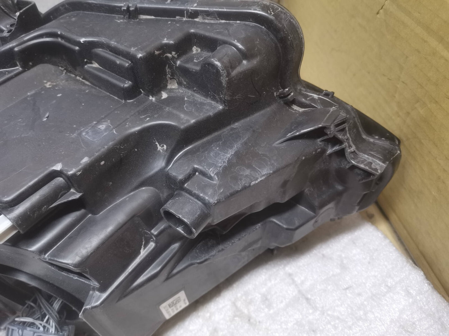 VOLVO S90 V90 2016-2020 MK2 FULL LED HEADLIGHT RH DRIVER SIDE 31655737 vo9050