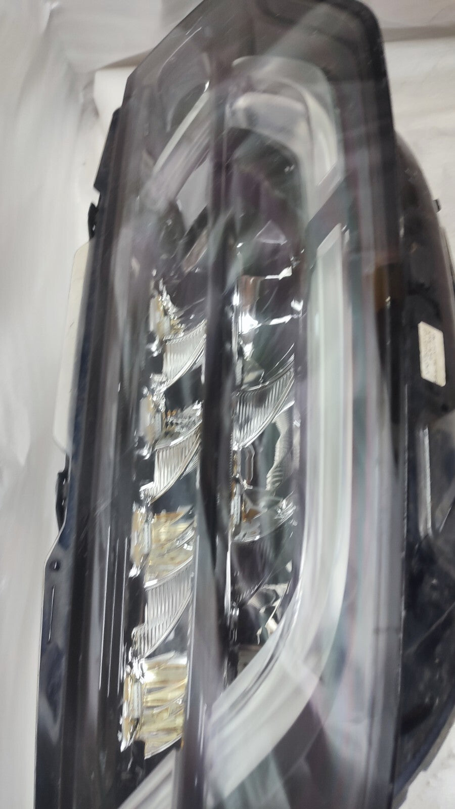 LAND ROVER L462 MK5 2017-ON RIGHT O/S XENON LED HEADLIGHT HY32-13W029-EA jlr60