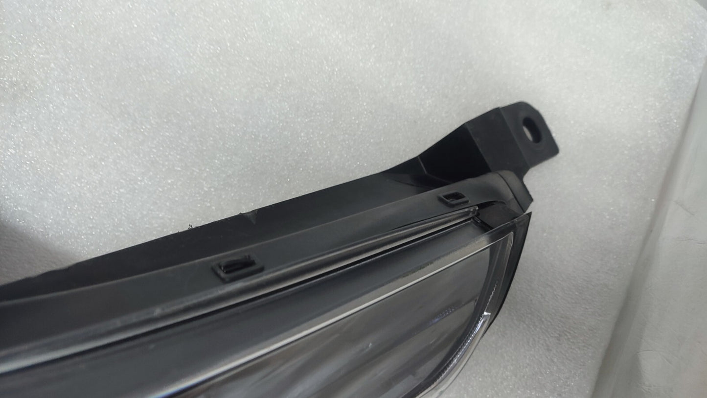 KIA XCEED NEARSIDE LEFT LED HEADLIGHT 92101J7860