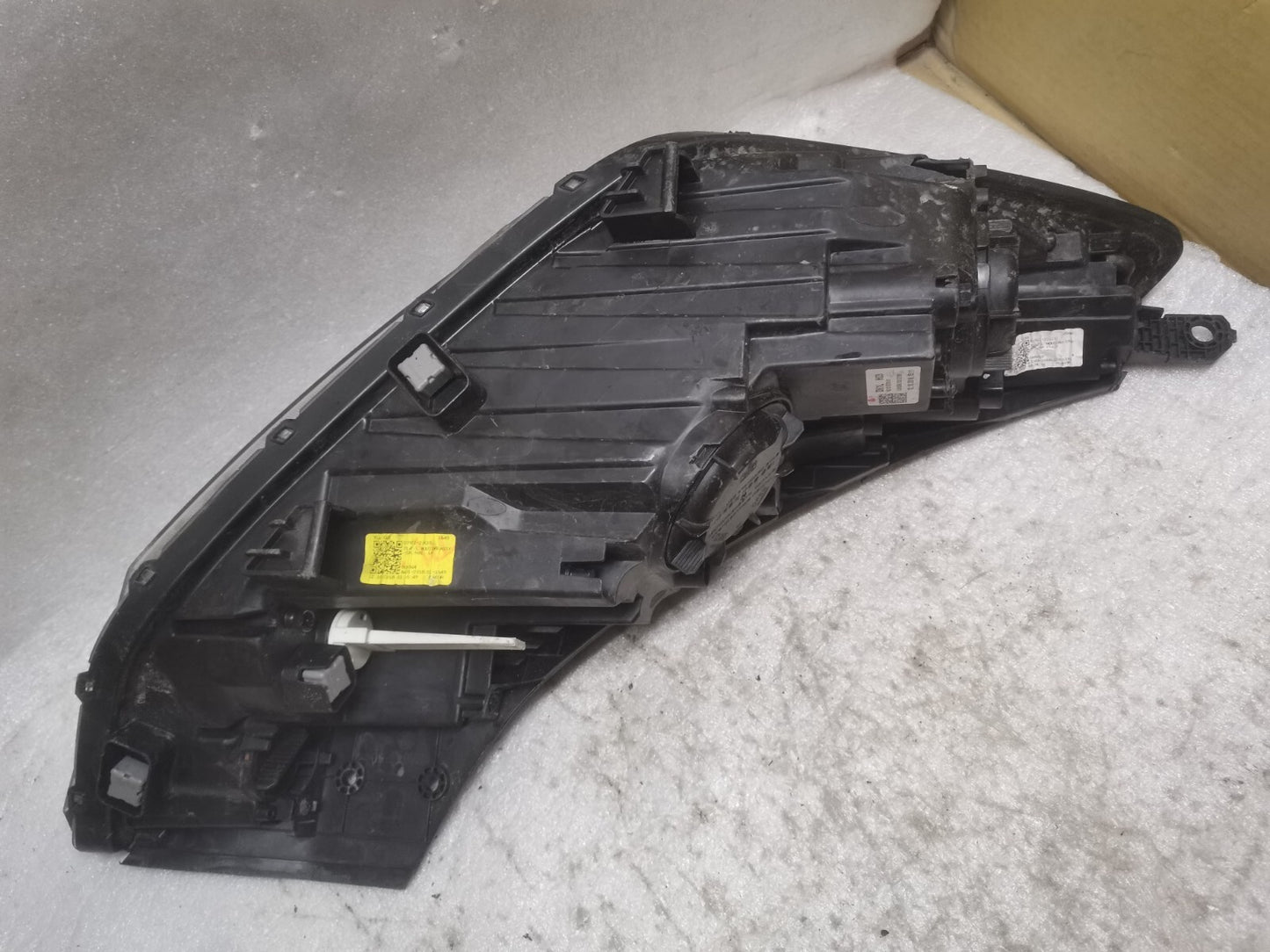 Hyundai Tucson 2018 Front left passenger side Headlight D792111A10 hytu5