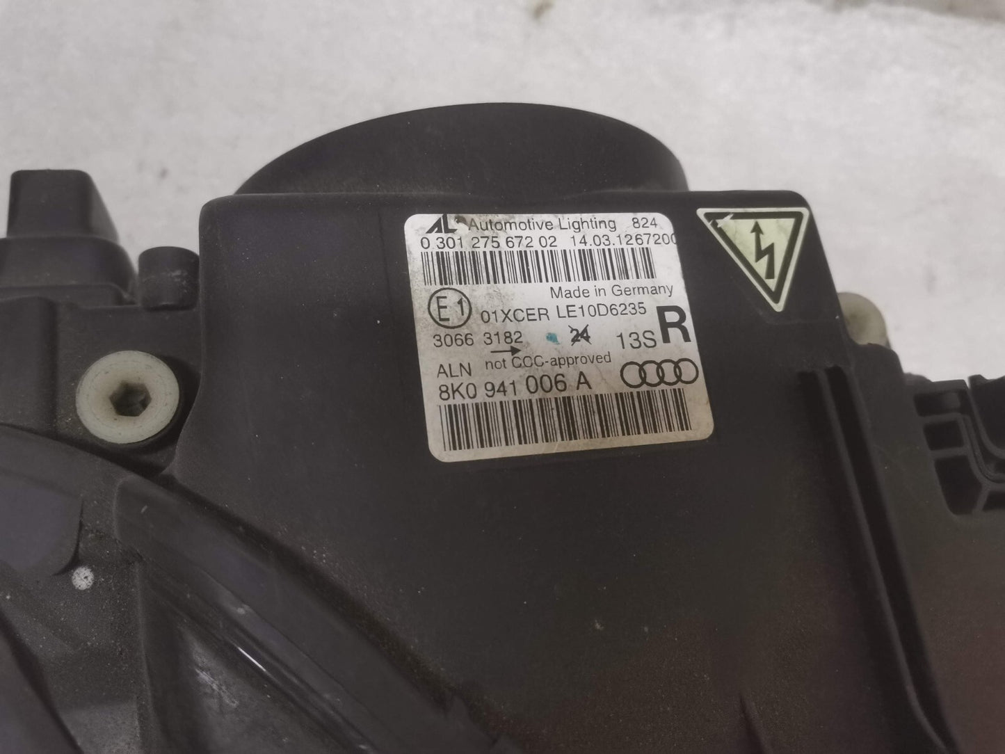 AUDI A4 2012-2015 DRIVER RIGHT LED XENON HEADLIGHT 8K0941006A