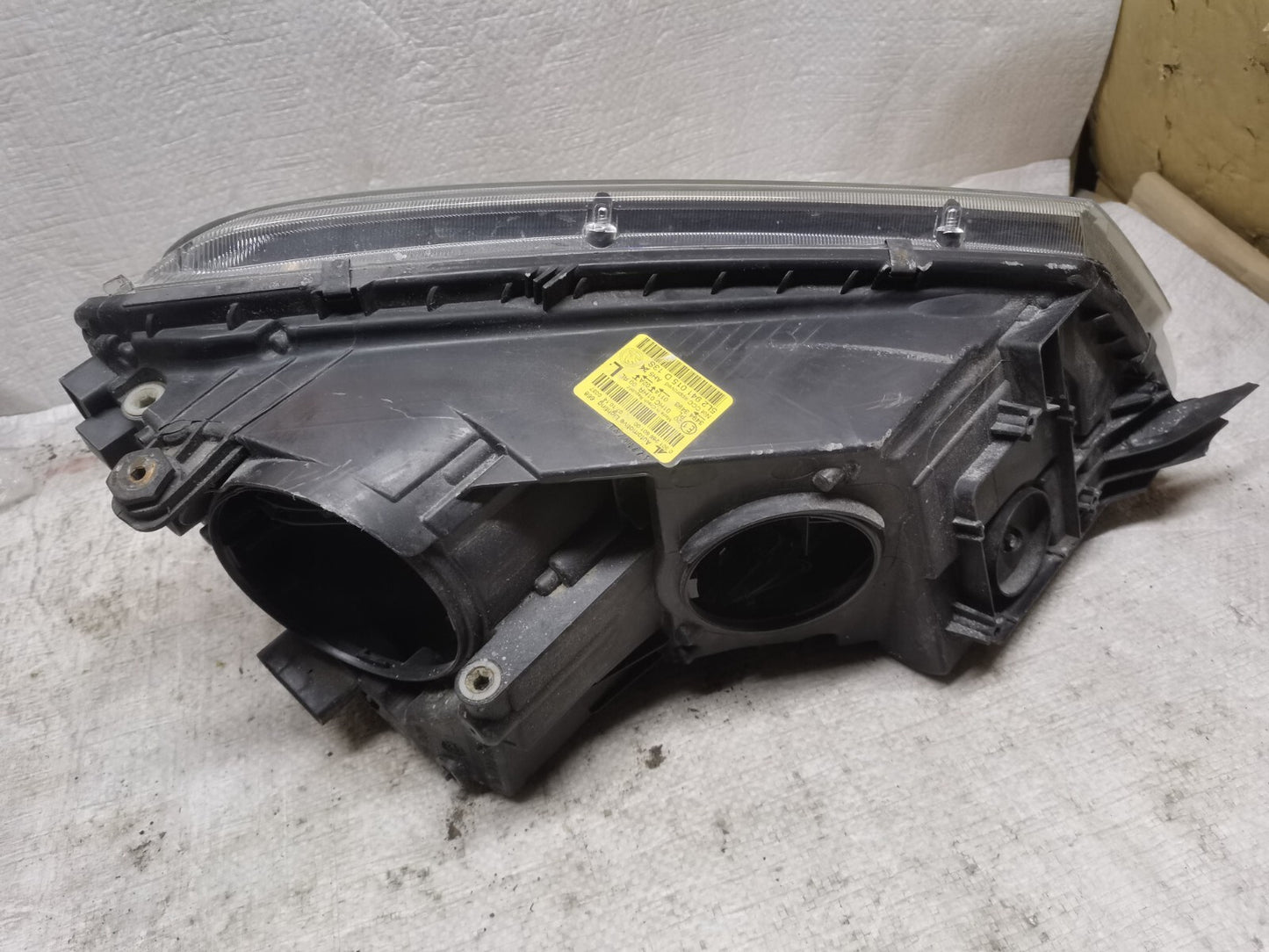 SKODA YETI 2013-17 NEARSIDE LEFT HALOGEN HEADLIGHT GENUINE 5L2941015d skye40