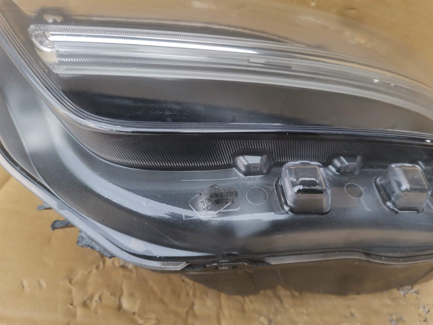 VOLVO XC40 HEADLAMP HEADLIGHT LEFT FRONT LED MID RHD VO4036